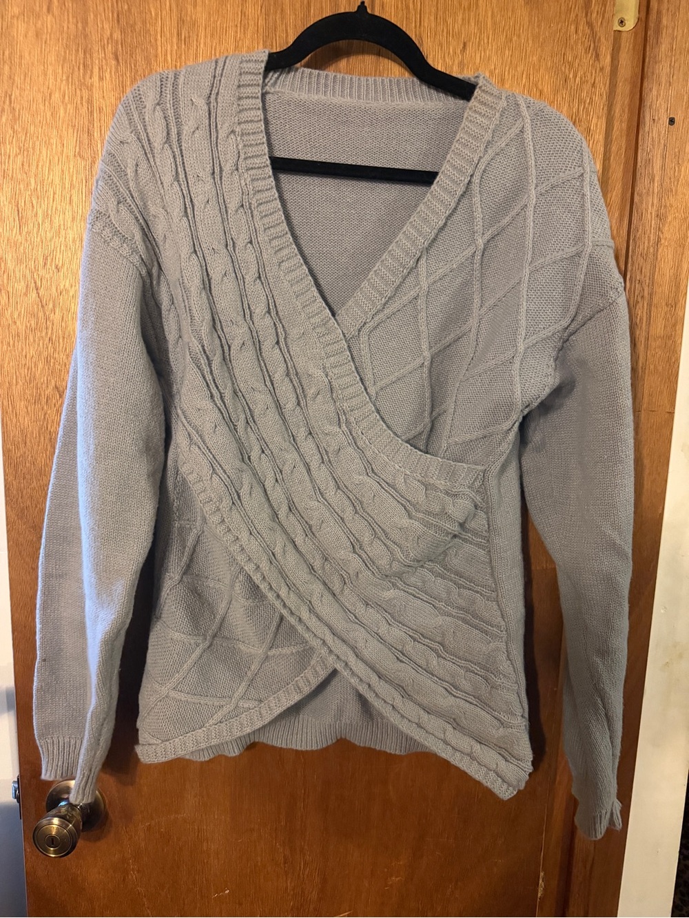 Light Gray Cable-Knit Wrap V-Neck Women's Sweater Size Large BNWOT